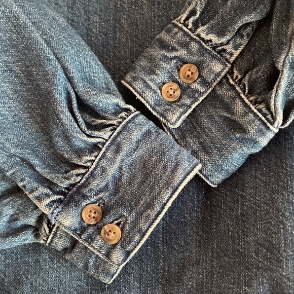 New with Tag: J Crew Squareneck Chambray Top. Size Medium - Picture 9 of 12